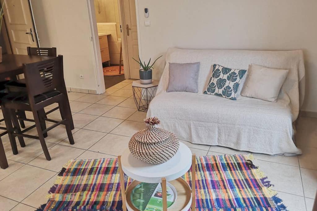 Bel Appartement Avec Terrasse Proche Des Plages Saint-Gilles-les Bains Eksteriør billede
